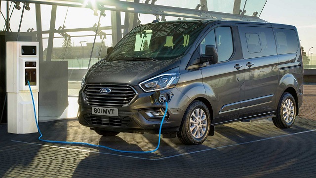 Yerli hibrit elektrikli araç Ford Custom Ankara'da test edilecek