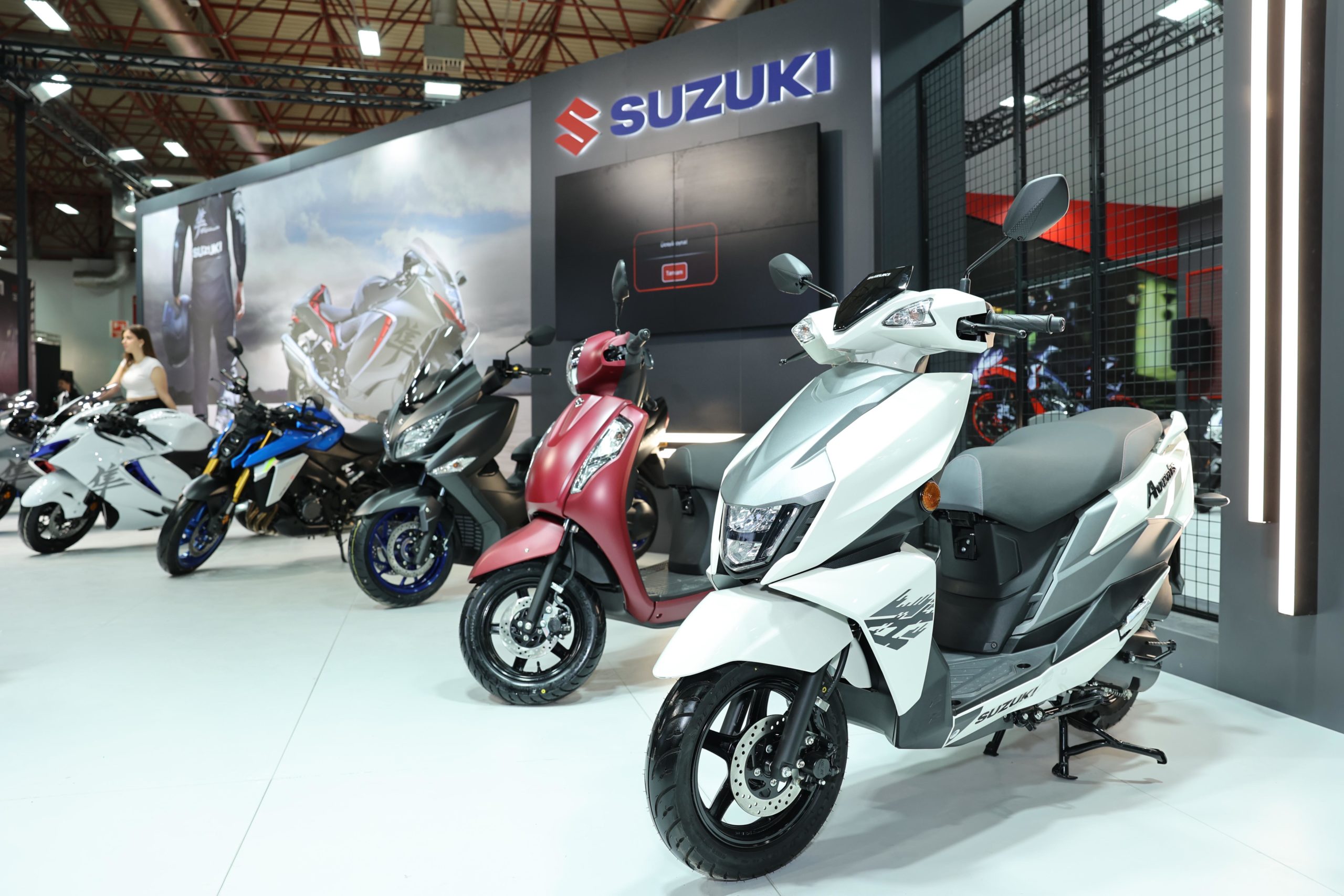 Suzuki, Büyük Motosikletlerde Çıtayı Yükseltiyor!