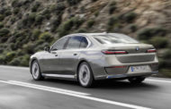 Yeni BMW 7 Serisi lüksü ve teknolojiyi birleştirdi